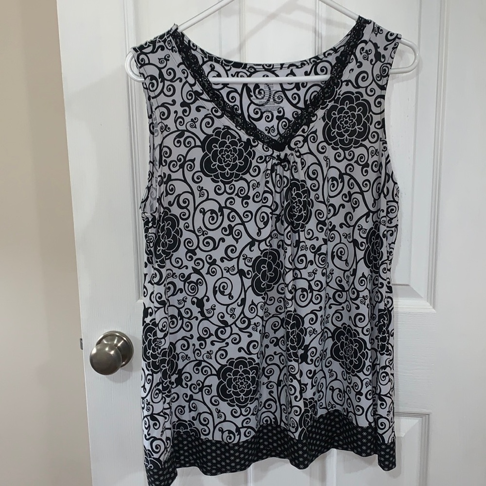 George XL Sleepwear Black & White Top